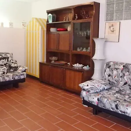 Alba Sul Mare Bocca Di Magra Apartmán *